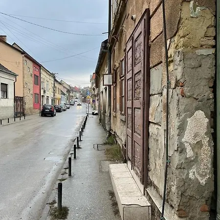 Double Queen In Sremski Karlovice Center Homestay